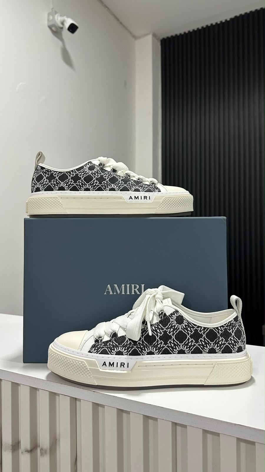 AMIRI COURT