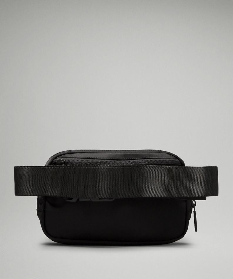 LULULEMON BAG