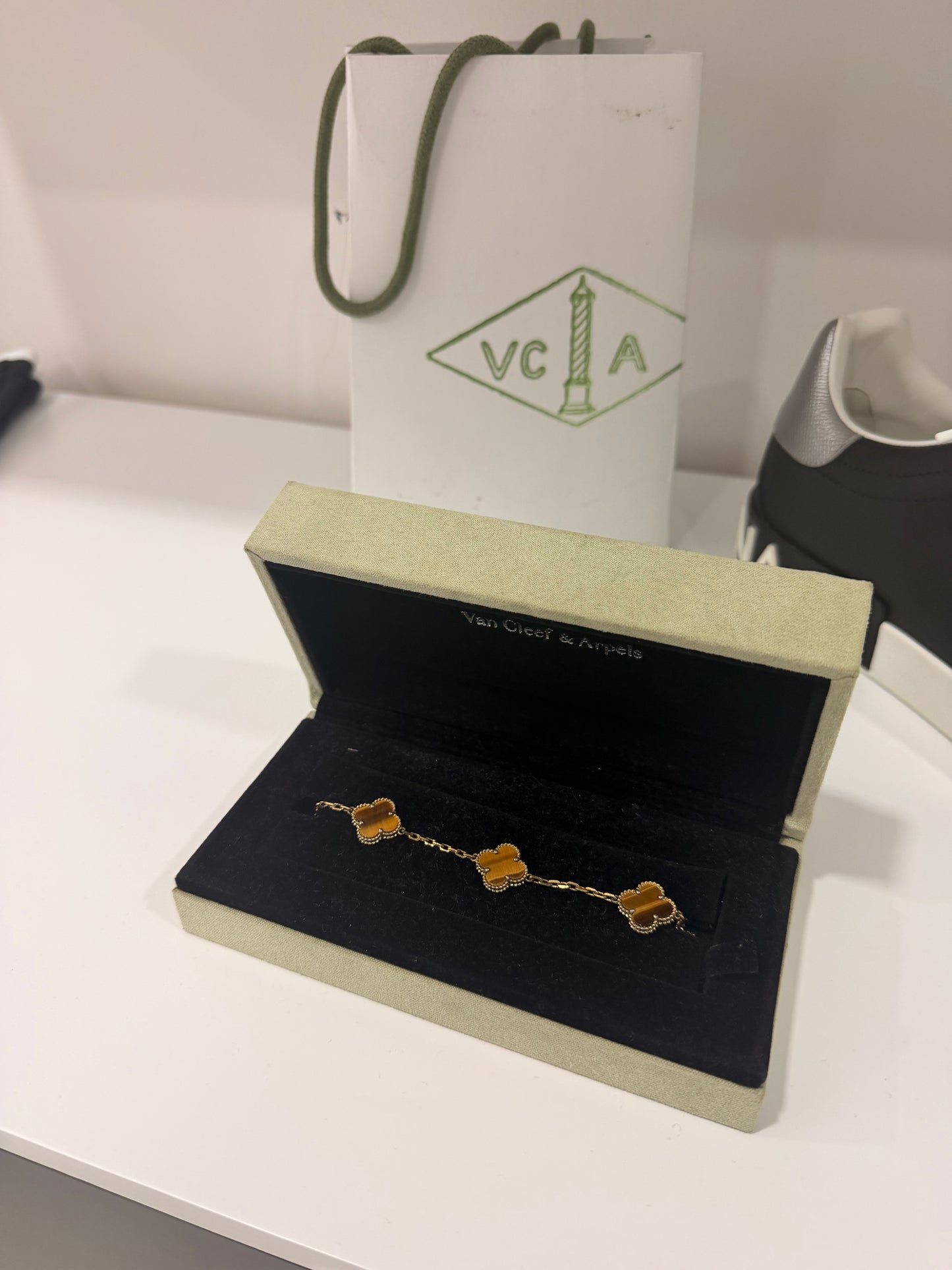 VAN CLEEF